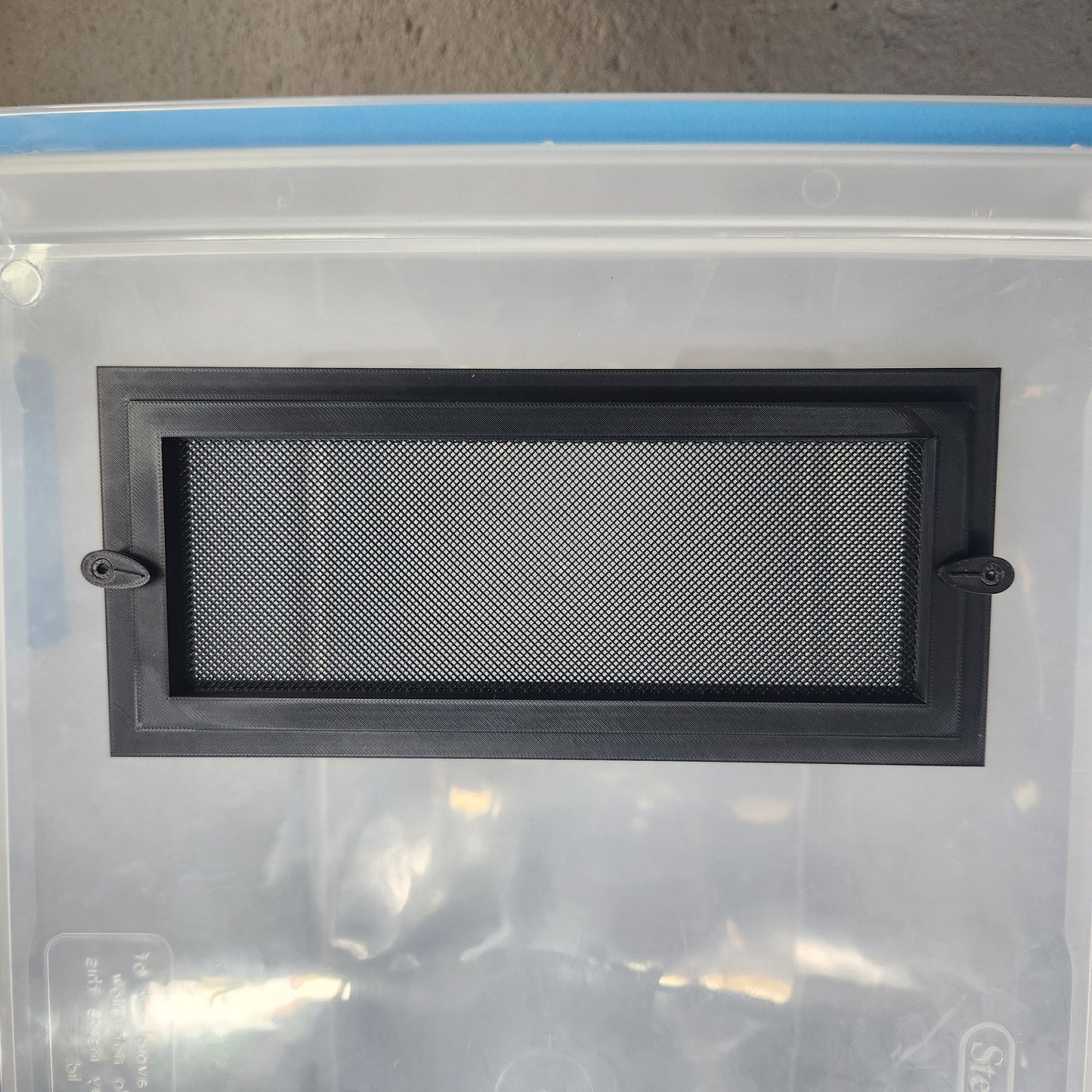 Rectangle Ventilated Feeding/Access Hatch Large