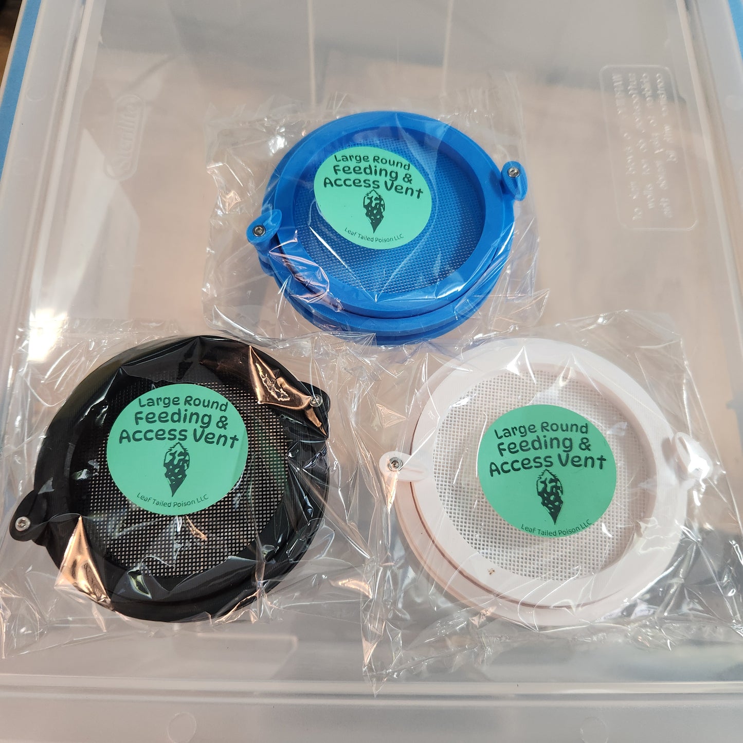 Round Ventilated Feeding/Access Hatch Large